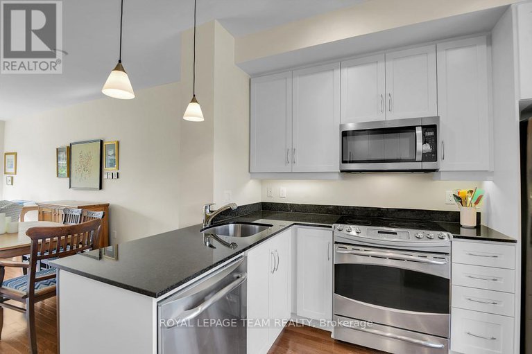28815595/7-775-richmond-road-n/woodroffe/ottawa/ontario/K2A0G7_20