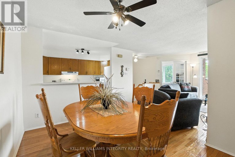 28528358/203-1750-marsala-crescent/fallingbrookpineridge/ottawa/ontario/K4A2G5_11