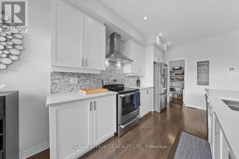 28805302/511-earnscliffe-grove/riverside-southgloucester-glen/ottawa/ontario/K4M0C9_12