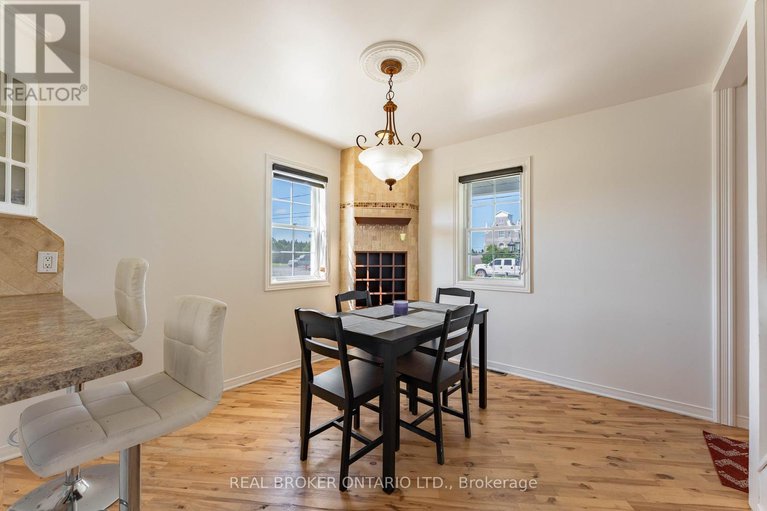 28575090/3449-sarsfield-road/cumberland-west/ottawa/ontario/K0A3E0_7