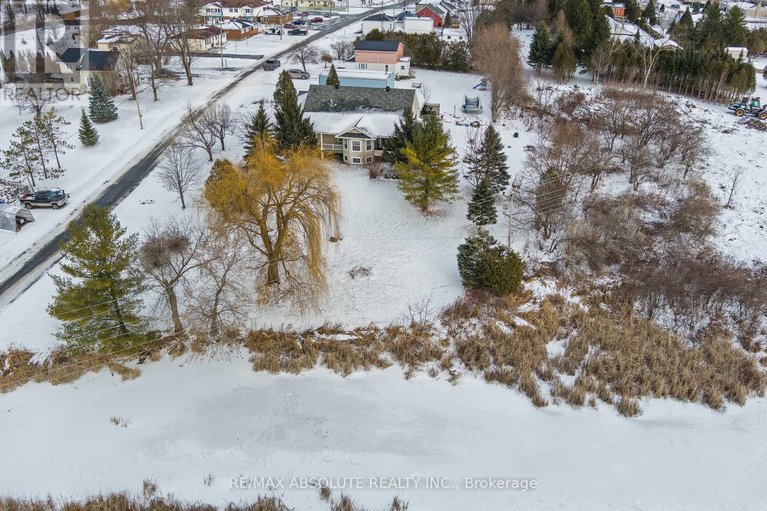 29201354/20306-lochiel-street-w/alexandria/north-glengarry/ontario/K0C1A0_48