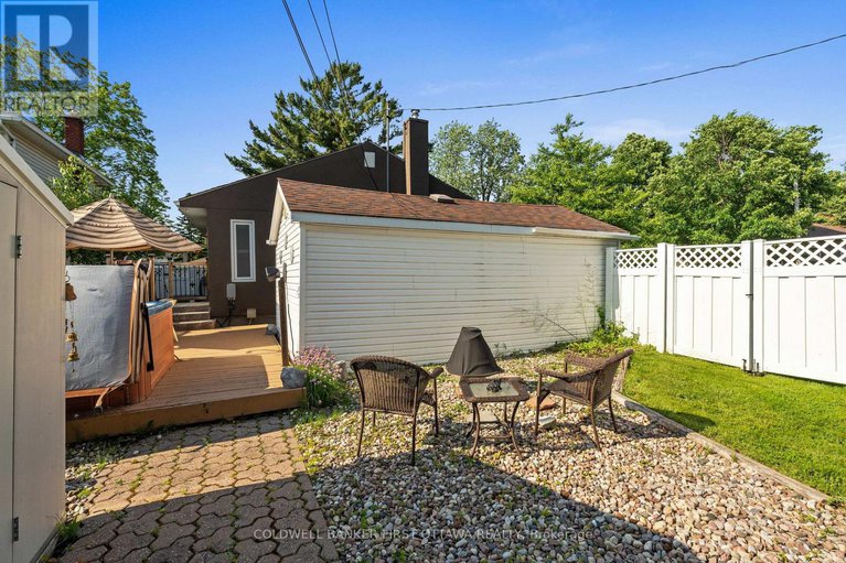 28466131/2024-corry-street/elmvale-acres/ottawa/ontario/K1G2M5_33