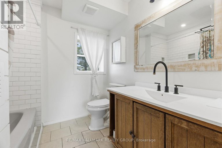 29155780/10450-clark-road/north-dundas-mountain-twp/north-dundas/ontario/K0E1S0_13