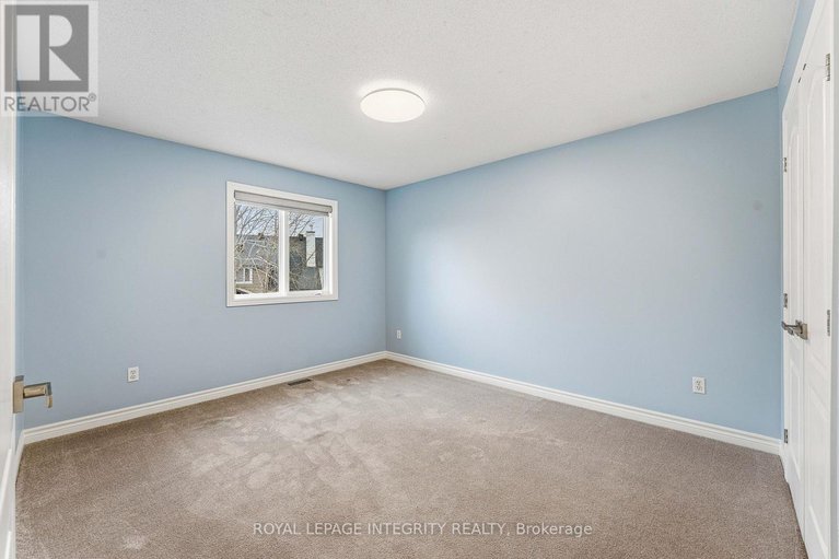 29145145/607-devonwood-circle/blossom-parkkemp-parkfindlay-creek/ottawa/ontario/K1T4E6_34