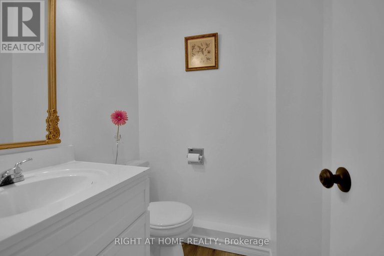 28454750/575-old-st-patrick-street/lower-town/ottawa/ontario/K1N9H5_38