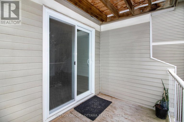 28811237/314-270-brittany-drive/viscount-alexander-park/ottawa/ontario/K1K4M3_15