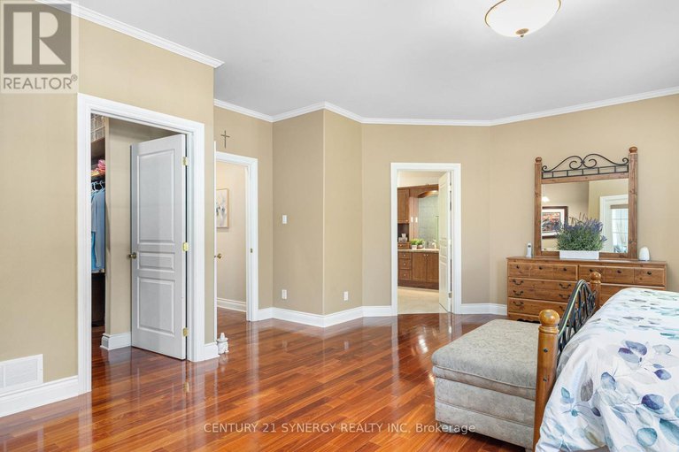 28811434/1281-georges-vanier-drive-n/cumberland-ridge/ottawa/ontario/K4C1R6_22