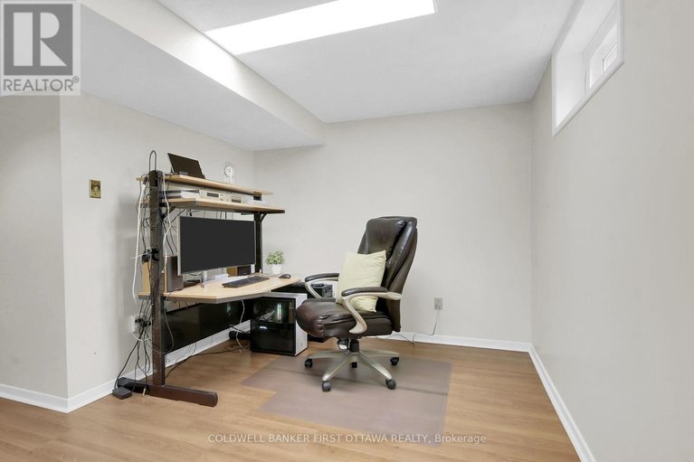 29603326/30-3924k-old-richmond-road/arbeatha-park/ottawa/ontario/K2H5C6_35