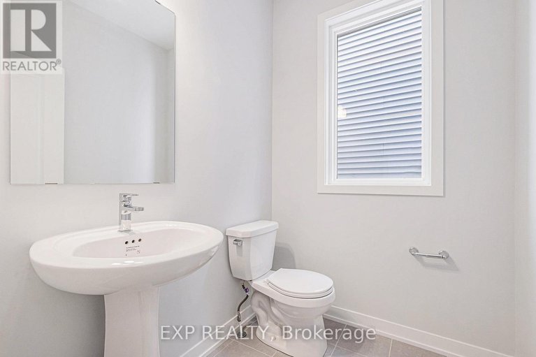 29079401/712-cheviot-street/goulbourn-twp-from-franktown-rdsouth-to-rideau/ottawa/ontario/K0A2Z0_11