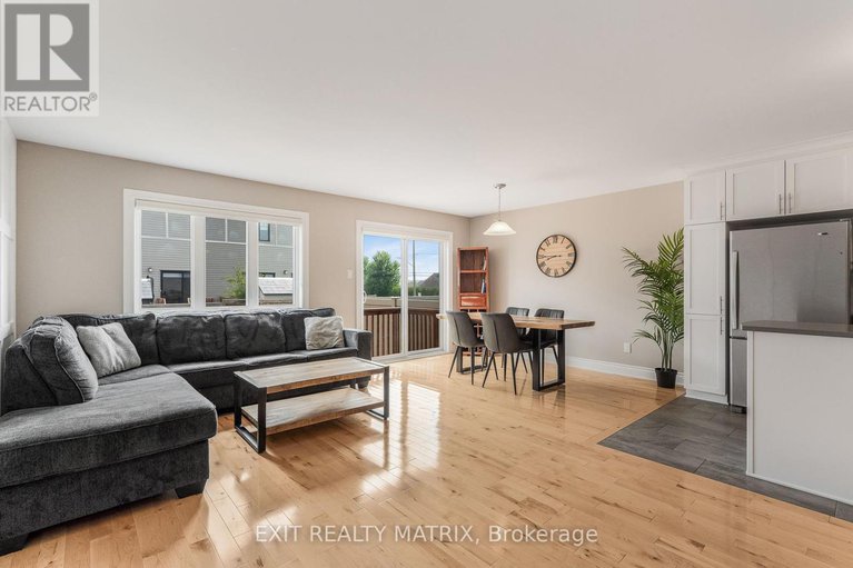 28611581/43-johanne-street/town-of-rockland/clarence-rockland/ontario/K4K0M3_12