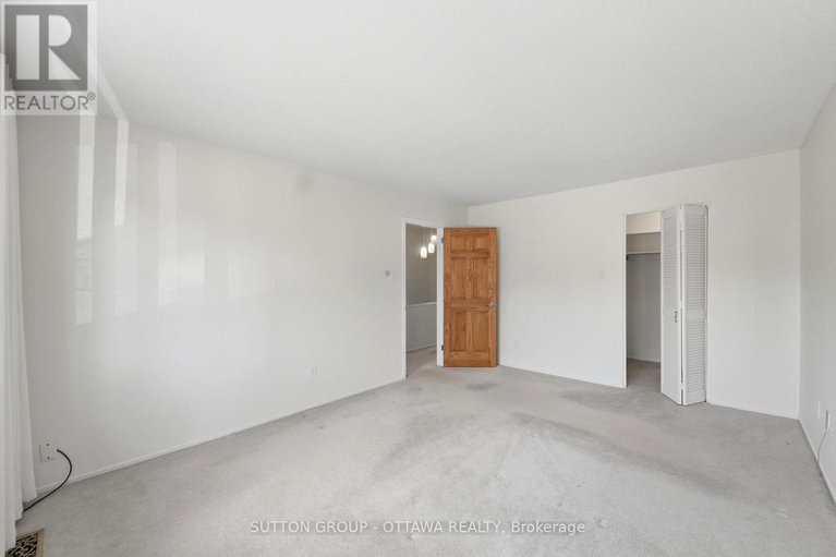 29633973/110-pigeon-terrace/hunt-clubwestern-community/ottawa/ontario/K1V9H7_27