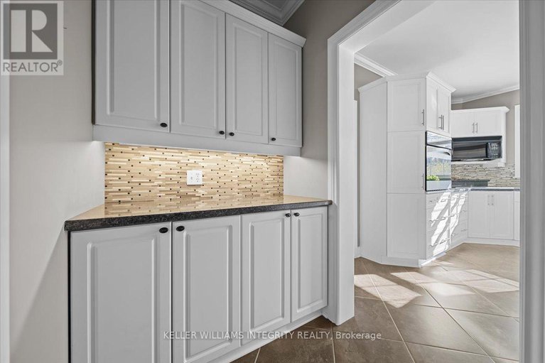 28159632/38-marchvale-drive/rural-kanata-central/ottawa/ontario/K2W1C2_22