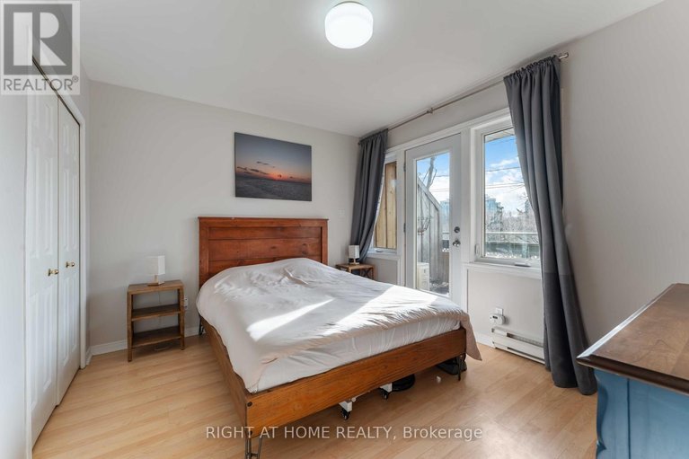 29450366/6-2-columbus-avenue/overbrook/ottawa/ontario/K1K1R3_16