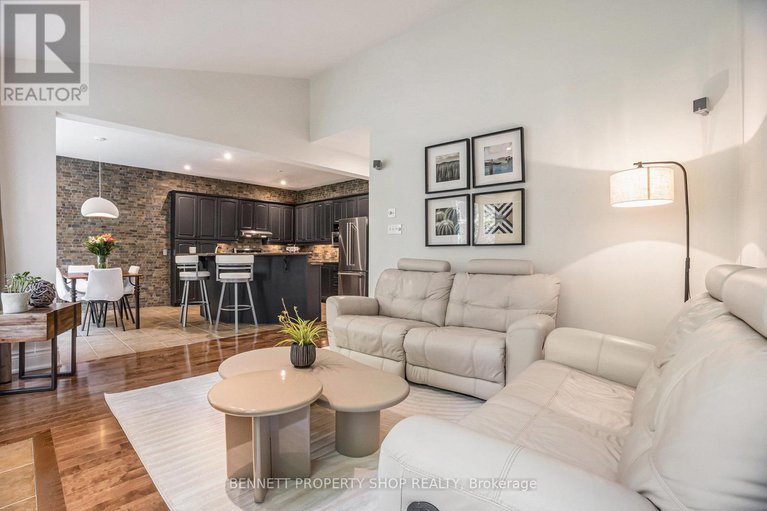 28810200/5885-gladewoods-place/orleans-village/ottawa/ontario/K1W1G6_7