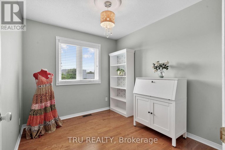 28854765/2023-avenue-o/eastway-gardensindustrial-park/ottawa/ontario/K1G0B1_24
