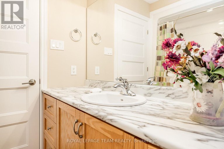 29034241/115-york-crossing-road/village-of-russell/russell/ontario/K4R0C5_29