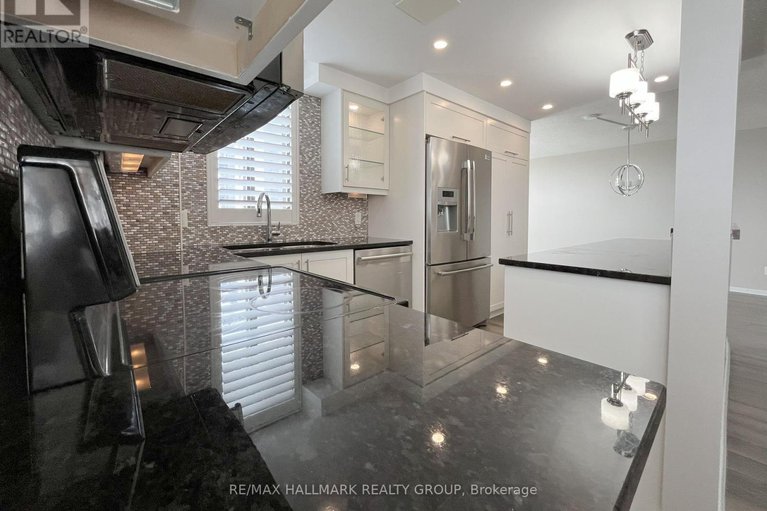 28555722/1210-2871-richmond-road/queensway-terrace-north/ottawa/ontario/K2B8M5_5