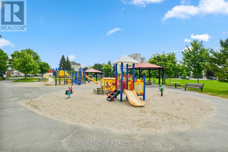 29617505/24-manhattan-crescent/central-park/ottawa/ontario/K2C4B4_27