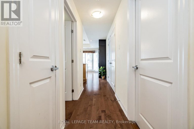 28341978/1809-242-rideau-street/sandy-hill/ottawa/ontario/K1N0B7_9
