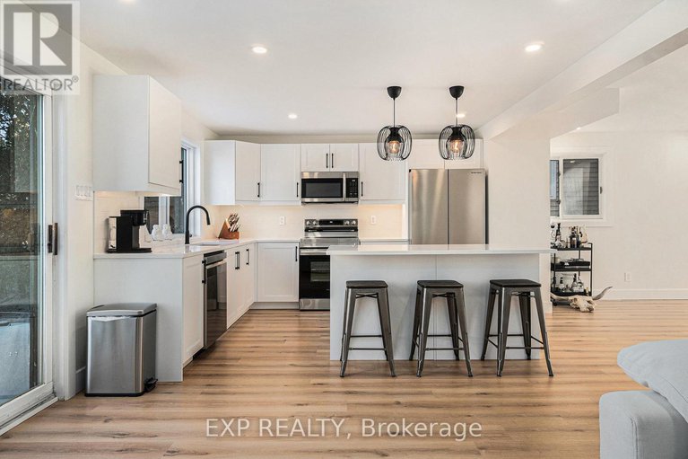 28379301/16-weybridge-drive/cedargrovefraserdale/ottawa/ontario/K2J2X2_8