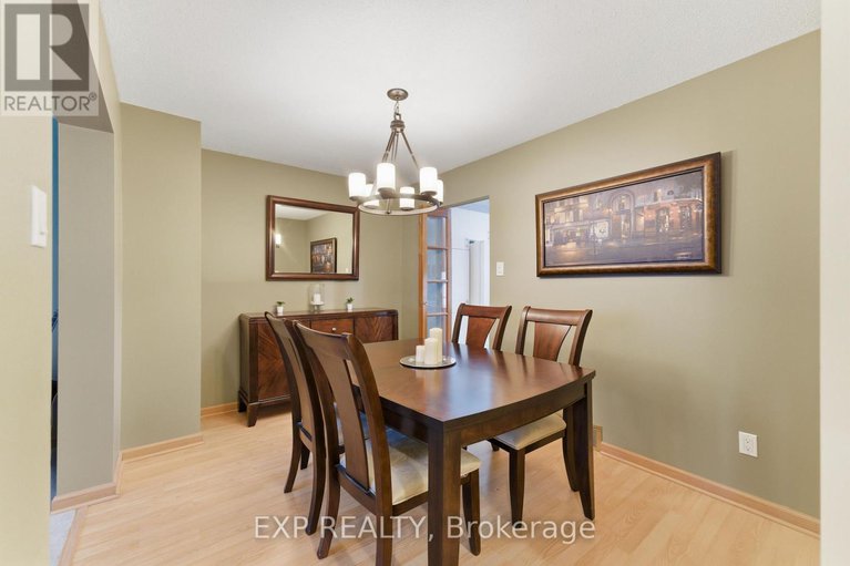28982372/73-1900-marquis-avenue/beaconwood/ottawa/ontario/K1J8J2_17