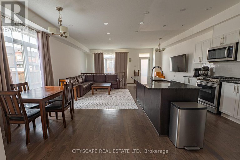 28681279/174-joshua-street/mer-bleuebradley-estatesanderson-park/ottawa/ontario/K1W0A3_9