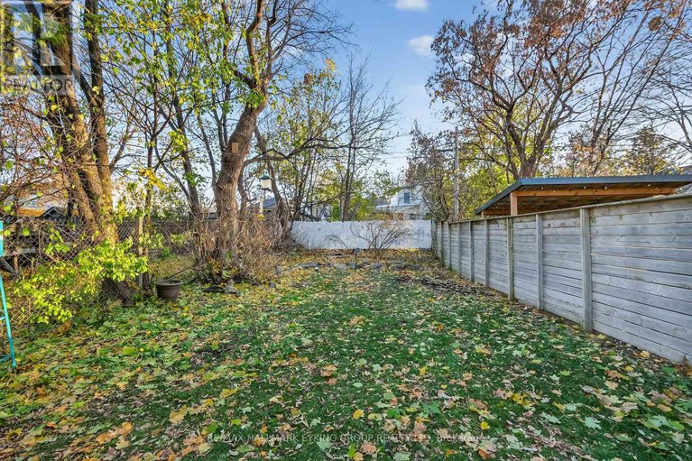 29121974/1762-scott-street/ottawa-west/ottawa/ontario/K1Y2N6_45