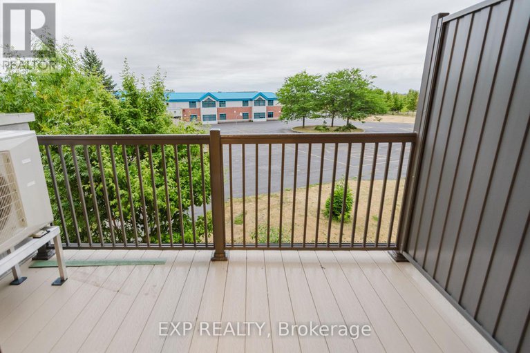 28765726/827-silhouette-private/cedargrovefraserdale/ottawa/ontario/K2J4S3_26