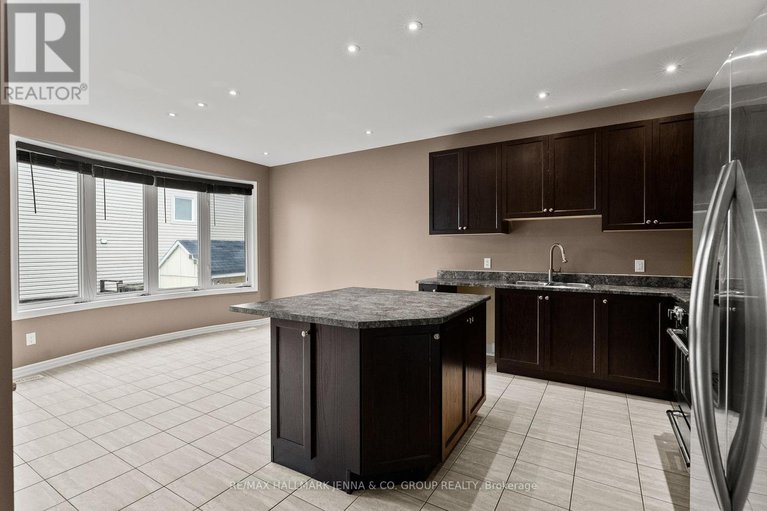 28911447/326-gallantry-way/stittsville-north/ottawa/ontario/K2S0P8_11