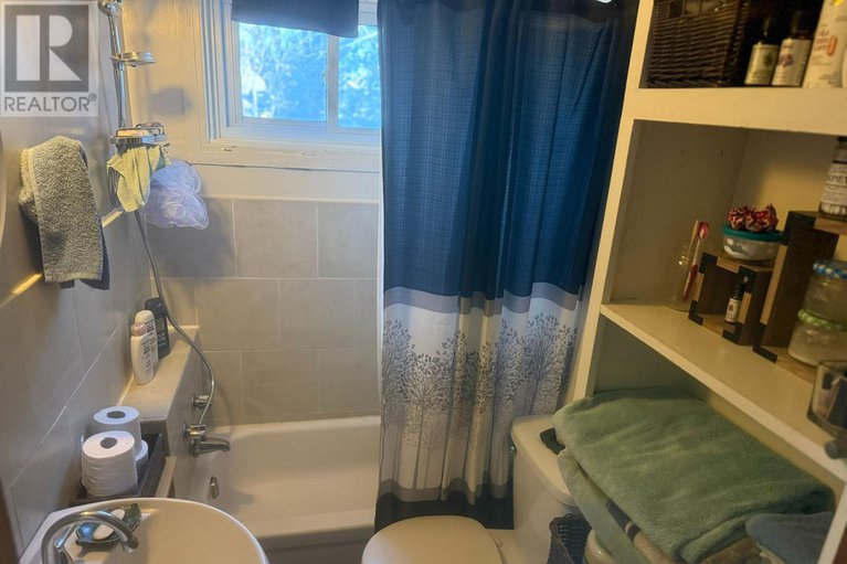 29067232/7-mechanic-street-e/maxville/north-glengarry/ontario/K0C1T0_13