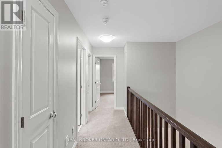 28421576/792-cedar-creek-drive/blossom-parkkemp-parkfindlay-creek/ottawa/ontario/K1T0M6_28