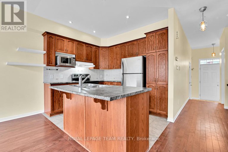 28275402/773-nakina-way/riverside-southgloucester-glen/ottawa/ontario/K1V2J2_10