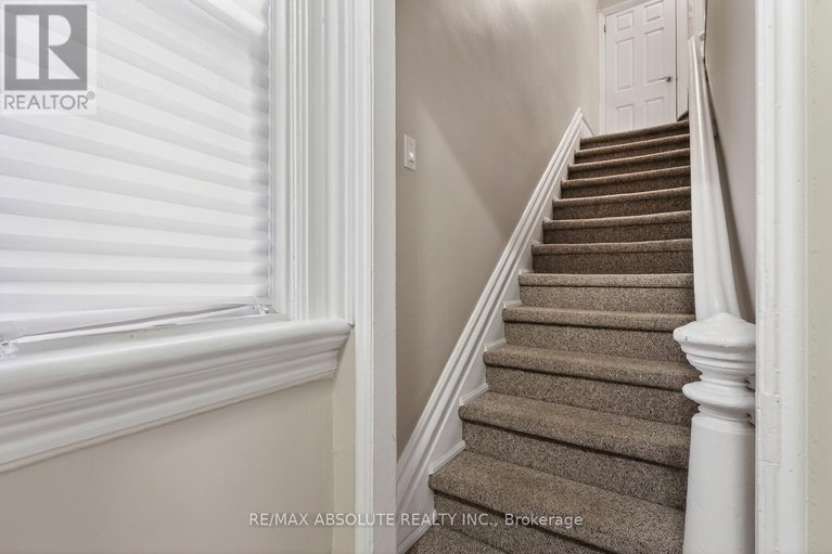 29562763/231-bell-street-n/west-centre-town/ottawa/ontario/K1R7E1_13