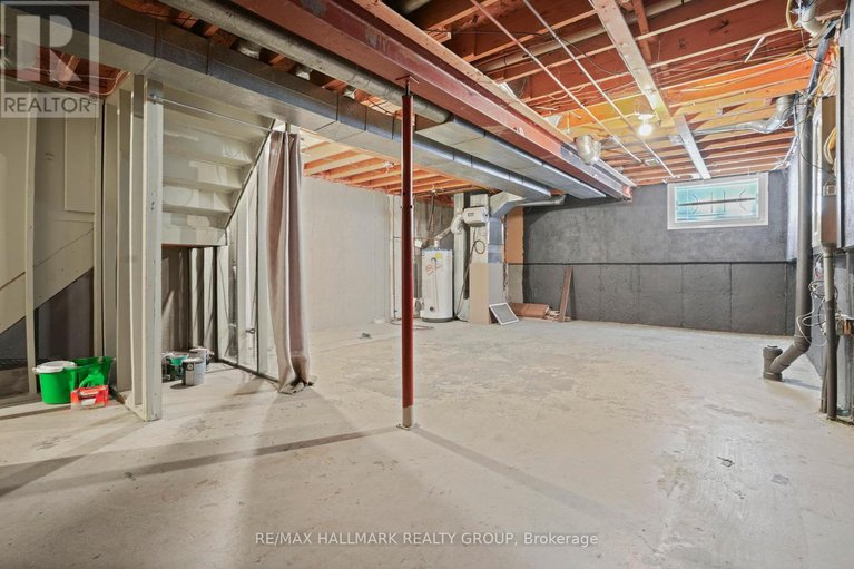 29632598/504-canotia-place/fallingbrookpineridge/ottawa/ontario/K4A2J3_38