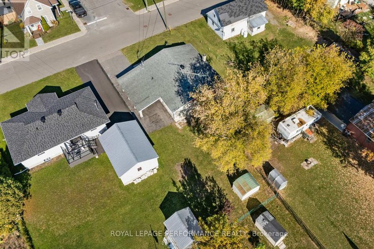 29003462/108-elgin-street-w/alexandria/north-glengarry/ontario/K0C1A0_15