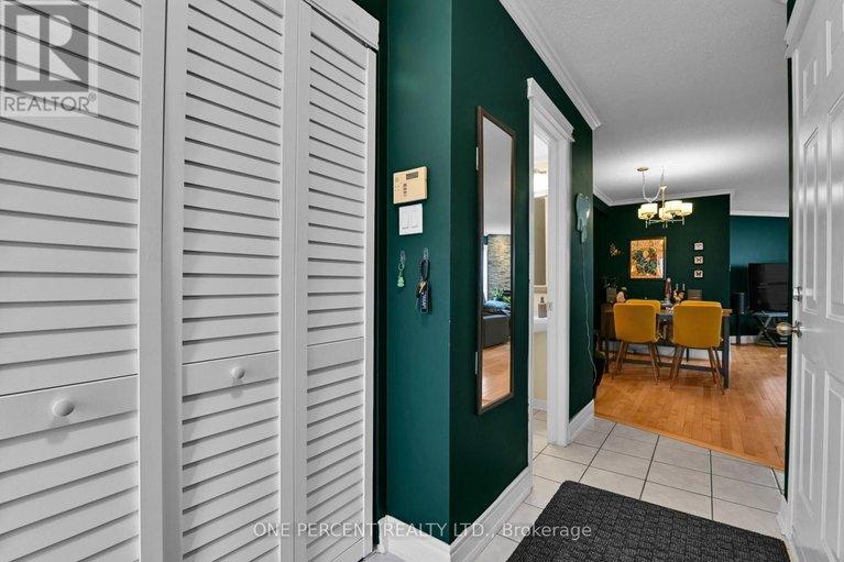 29578723/311-southcrest-private/brookfield-gardens/ottawa/ontario/K1V2B7_4