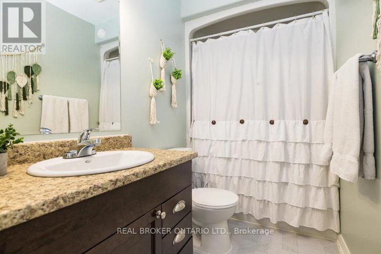 29602839/1916-drummond-concession-7-road/drummond-n-elmsley-drummond-twp/drummondnorth-elmsley/ontario/K7H3C6_36