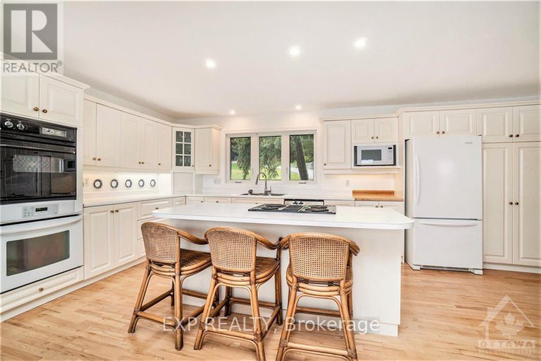 27506370/350-berry-side-road/rural-kanata/ottawa/ontario/K0A1T0_6