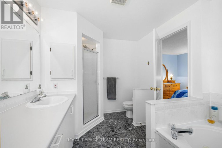 29597545/31-68-grandcourt-drive/centrepointe/ottawa/ontario/K2G5W9_13