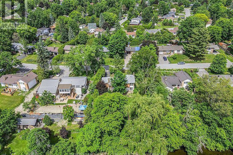 28880754/5336-mclean-crescent/manotick-long-island-nicholls-island/ottawa/ontario/K4M1E5_26