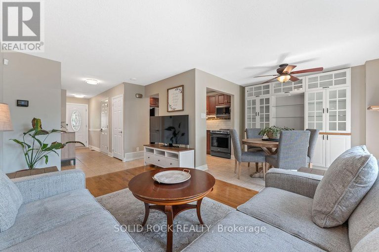 28618076/33-benlark-road/on-the-green/ottawa/ontario/K2J2L5_14