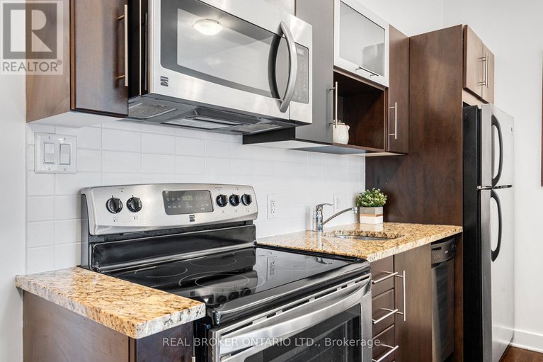 28637796/102-360-cumberland-street/lower-townbyward-market/ottawa/ontario/K1N0B1_8