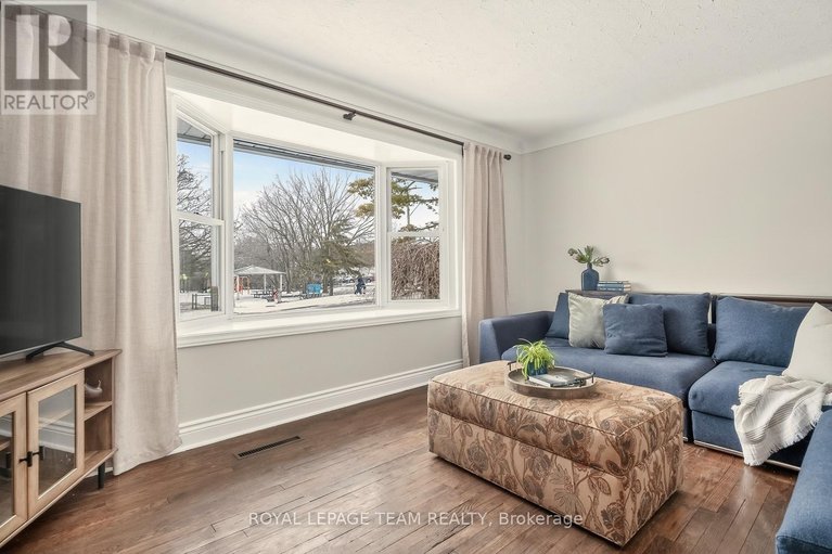 29630933/1314-randall-avenue/alta-vista/ottawa/ontario/K1H7R1_4