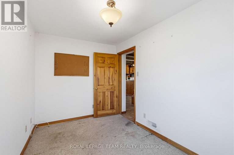 29672745/12106-lakeshore-drive/south-dundas-williamsburgh-twp/south-dundas/ontario/K0C1X0_18