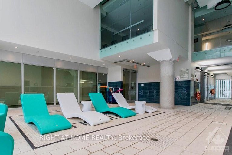 28668449/2306-40-nepean-street/ottawa-centre/ottawa/ontario/K2P0X5_24