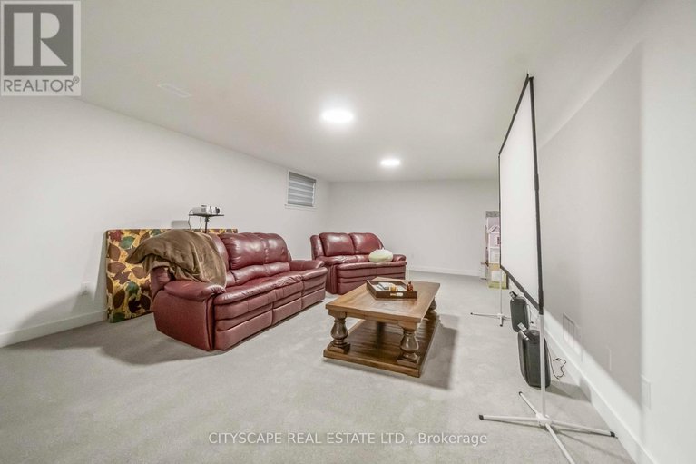 28455945/617-kenabeek-terrace/riverside-southgloucester-glen/ottawa/ontario/K4M0B3_31