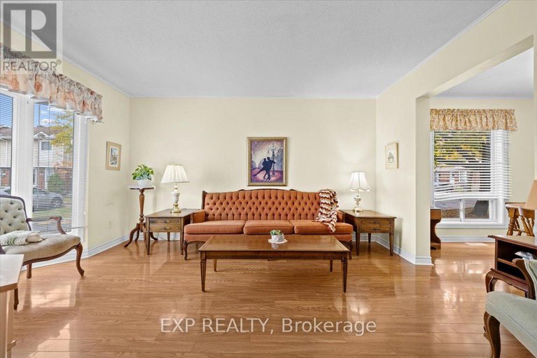 29020622/1971-greenvale-lane/chateauneuf/ottawa/ontario/K1C6E3_8