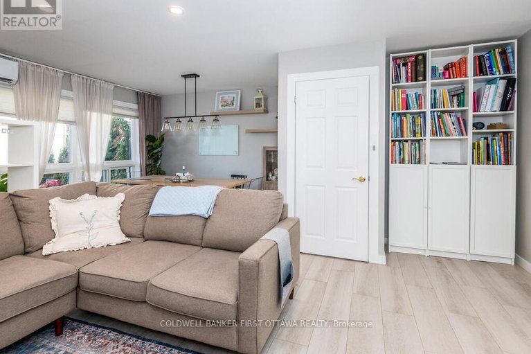 28873248/5c-woodvale-green/craig-henrywoodvale/ottawa/ontario/K2G4G9_12