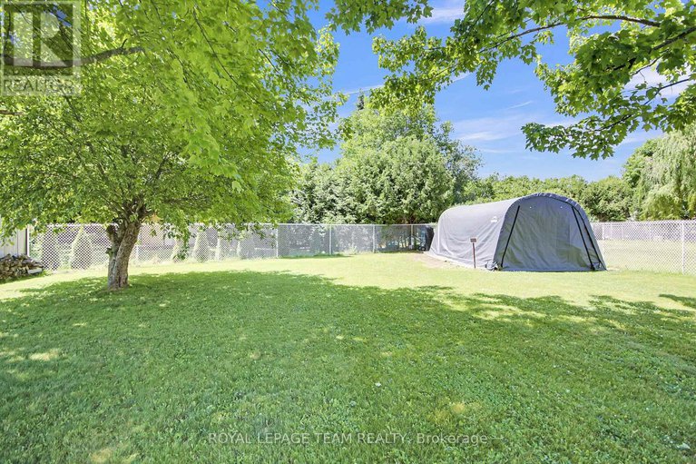 28527539/18-dowdall-crescent/fringewood/ottawa/ontario/K2S1T9_45