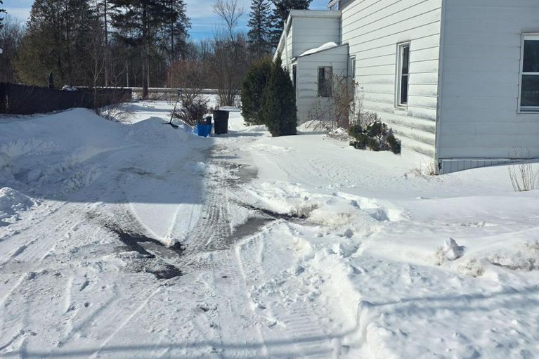 29418518/56-marlborough-street/maxville/north-glengarry/ontario/K0C1T0_3